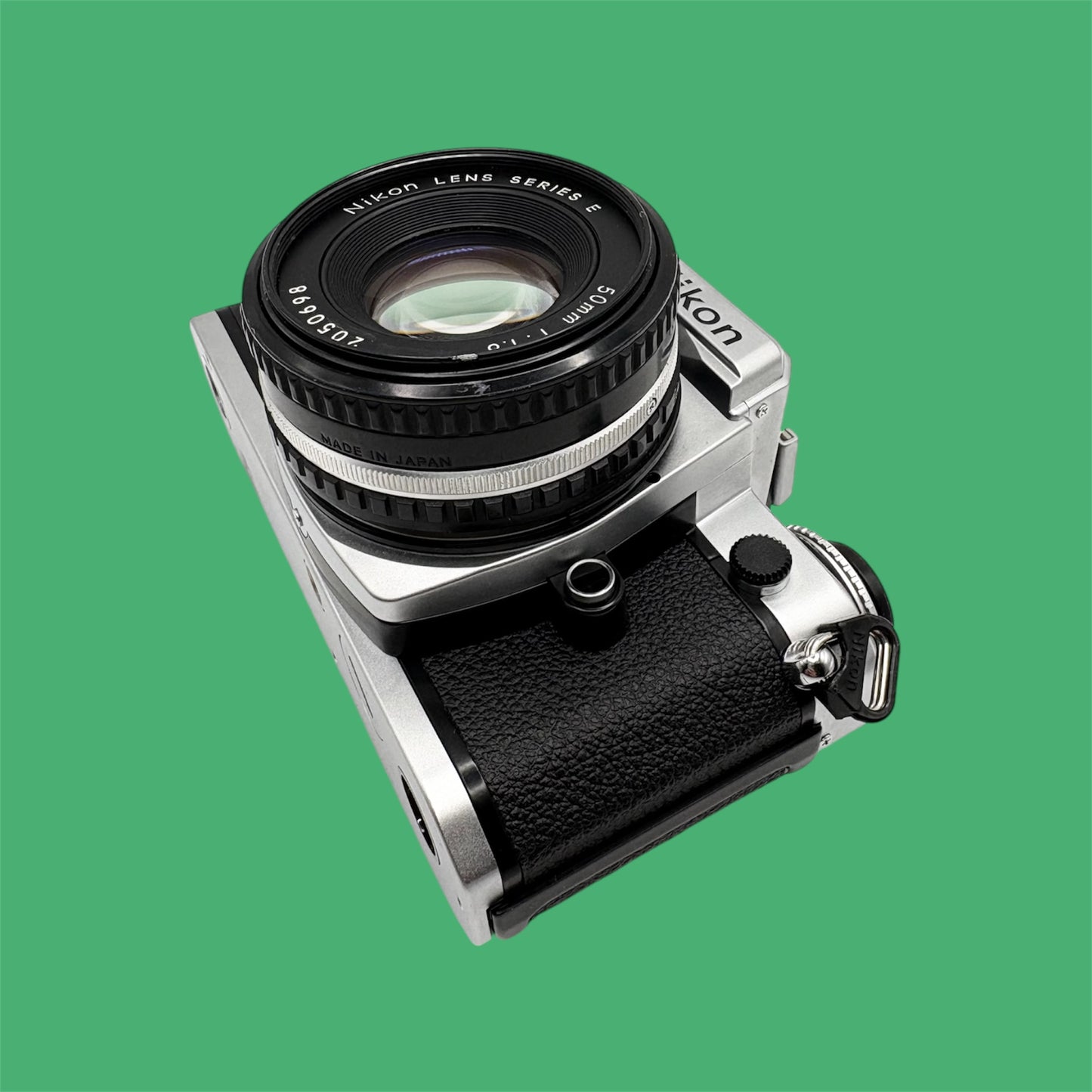 Le Nikon FE2 & 50mm