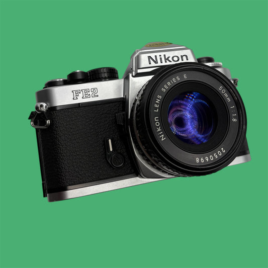 Le Nikon FE2 & 50mm