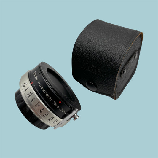 Convertisseur de focale VIVITAR et son étui / Pour Minolta