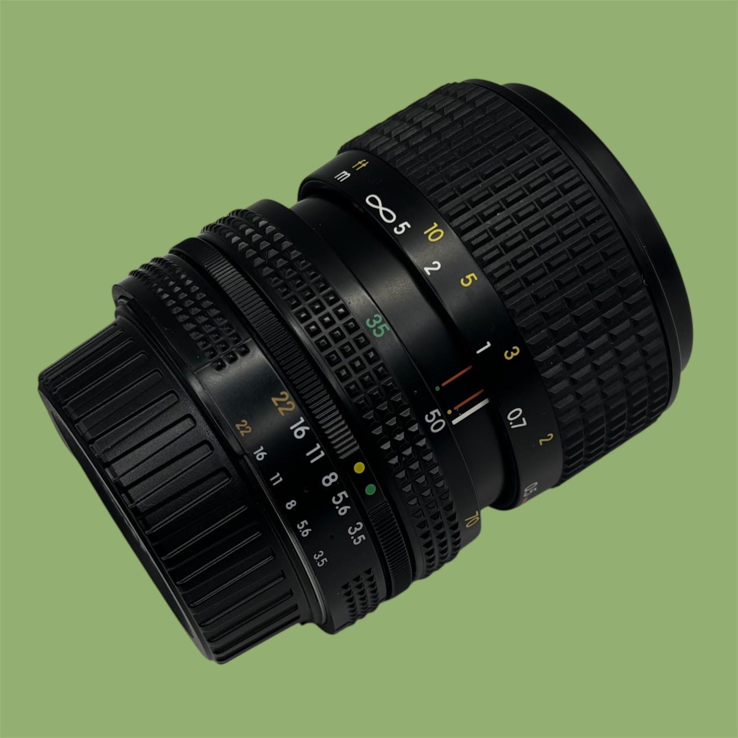Nikon Zoom-NIKKOR 35-70mm (non-AI)